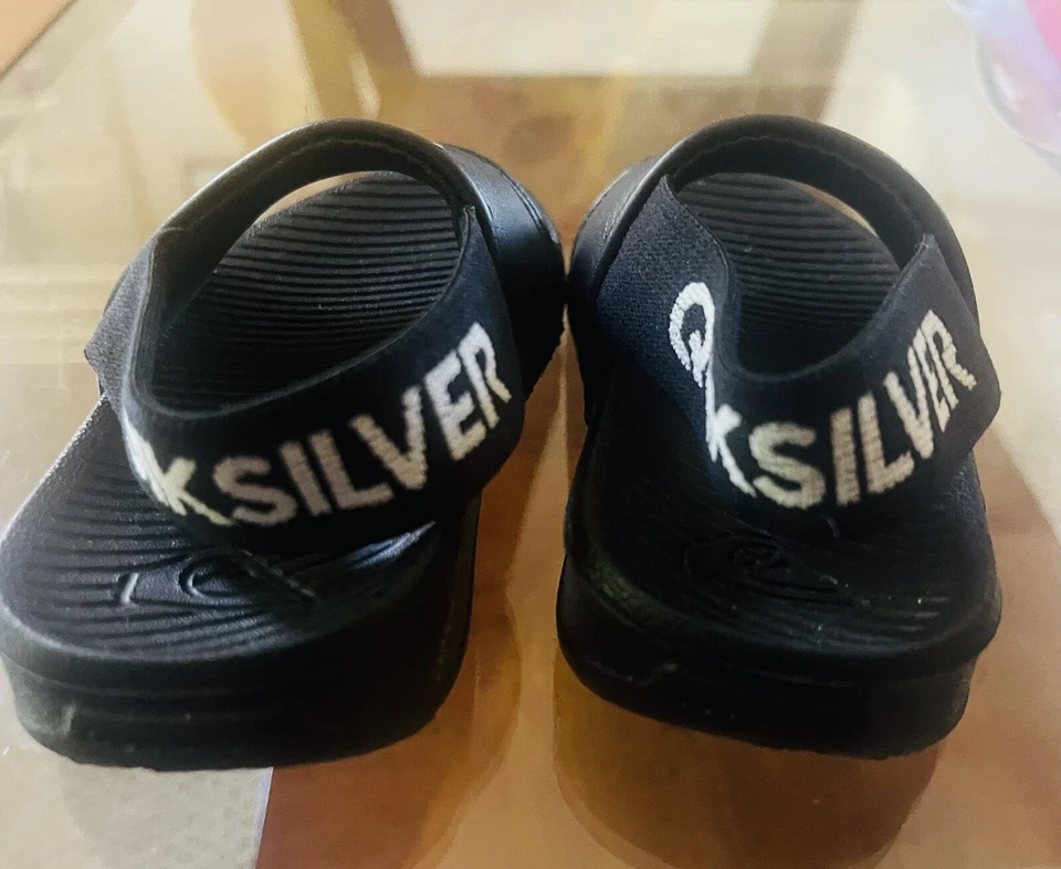 Sandalias impermeables Quiksilver Baby negras con logotipo nuevas talla 4 Foto 2 de 3