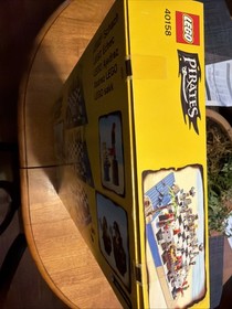 Brand New Never Opened LEGO Pirates Chess 40158