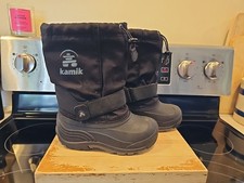 Kamik youth 13 Canada Black Rocket Winter Snow Boots Waterproof Insulated