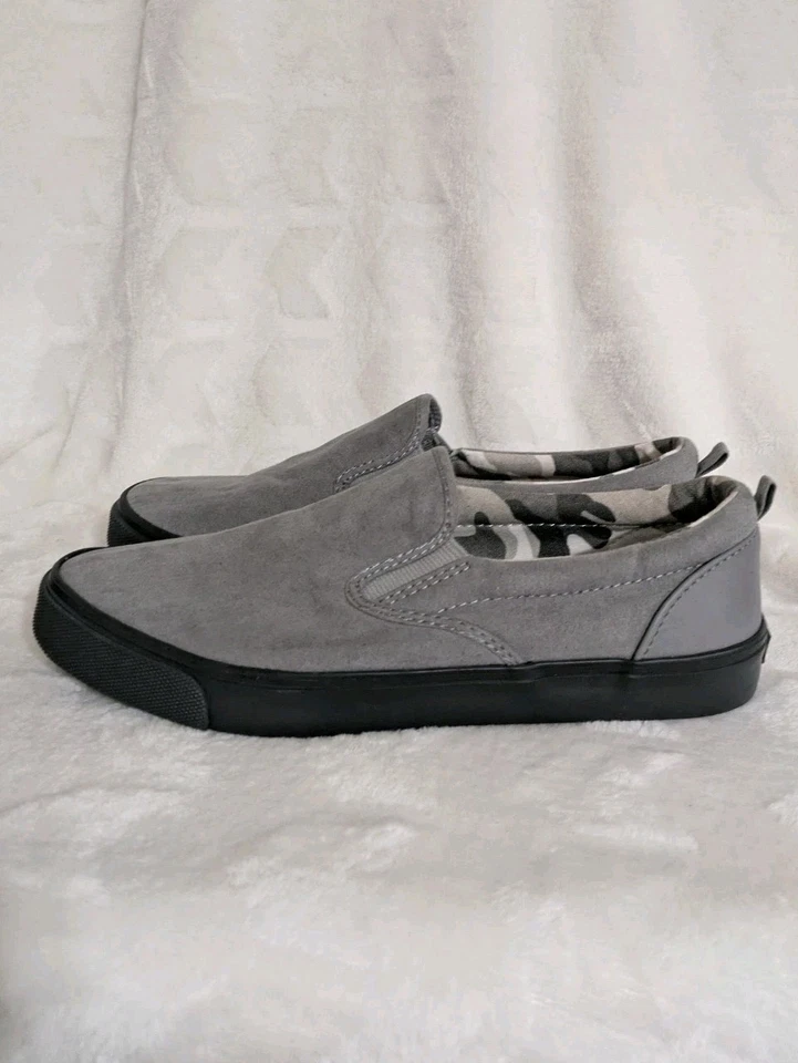 Tênis Slip On Youth Boy's Old Navy - Tamanho 6 - Imagem 2 de 4