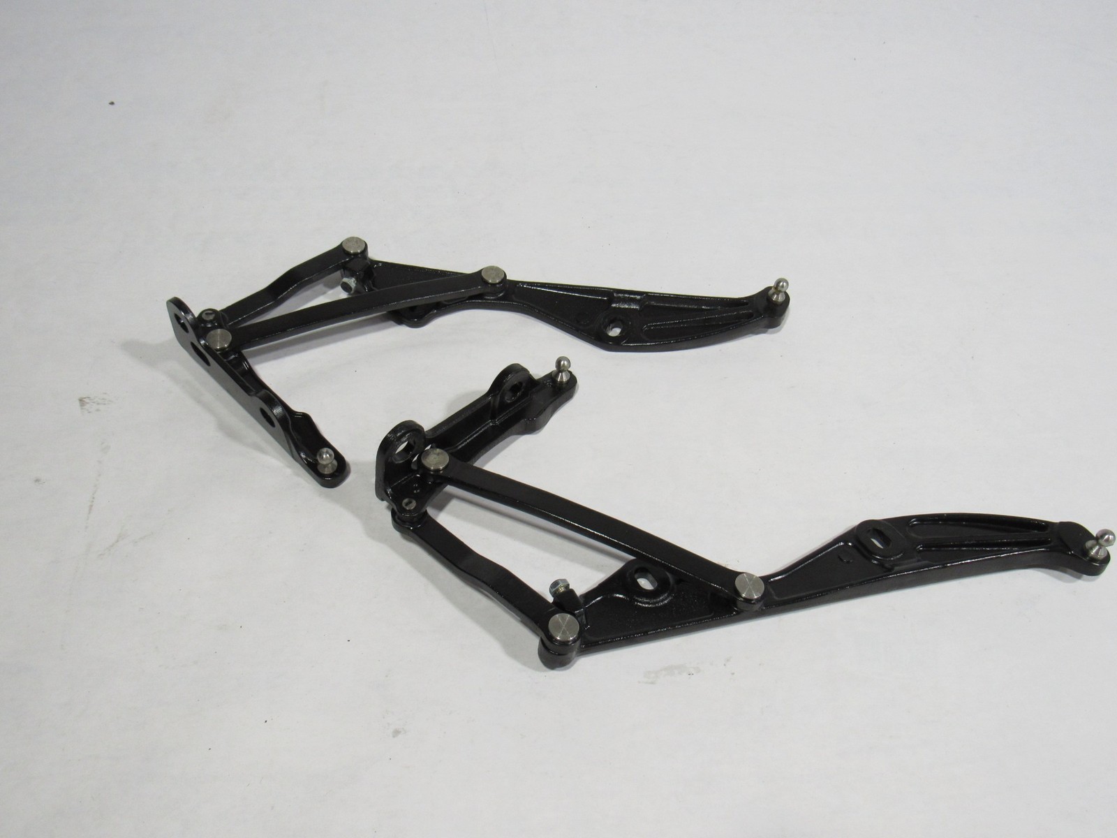 18-21 Aston Martin Vantage 2020 Rear Trunk Tailgate Hinge Hinges Set Pair ;:Y