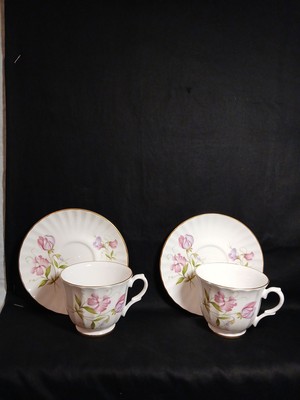 Vintage Lefton Fine Bone China SWEAT PEA Teacup And Saucer Set Of 2