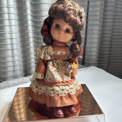 Vintage 1970s Musical Doll Made in Hong Kong Working Music Box
