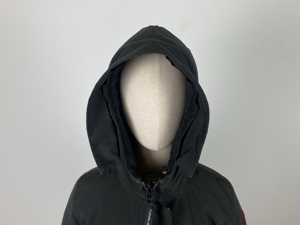 CANADA GOOSE Arctic Program Black Hooded Goose Down Full Zip Parka