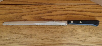 Ekco Flint Arrowhead Stainless Vanadium Serrated Bread Knife Wood Handle USA VTG