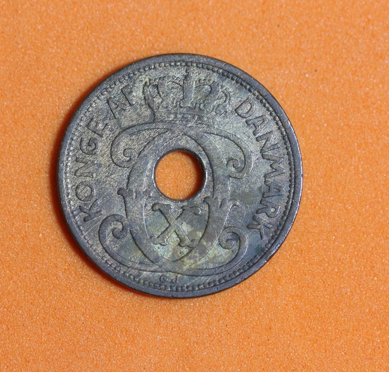 Estate Find 1928- DENAMRK 2 ORE OLD COIN #K26502