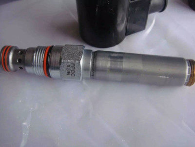 1pcs SUN Hydraulics FPCC-XDN direct-acting relief valve