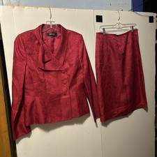 Kasper size 8 petite dark pink skirt suit