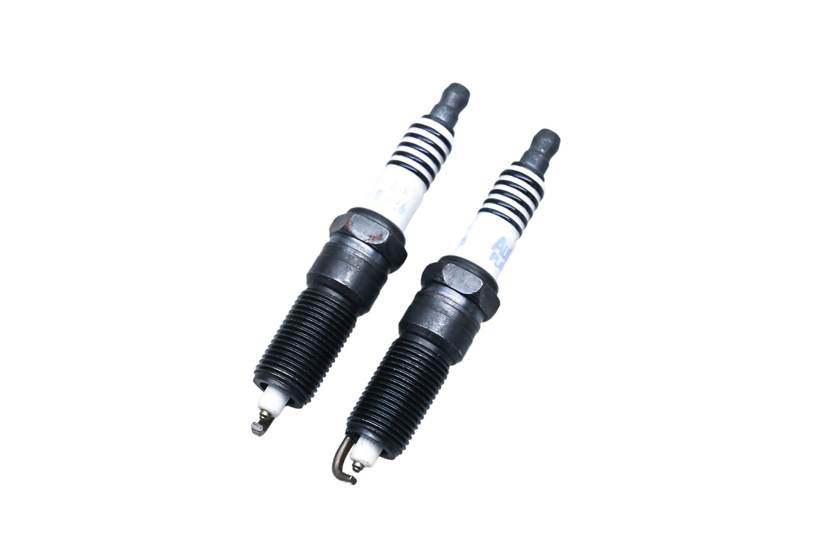 Autolite AP5426 Platinum Spark Plugs Qty 2 NOS