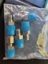 LOT OF 5 SWAGELOK SS-400-1-4 SS CONNECTOR FITTING, 1/4" TUBE x 1/4" MNPT MALE