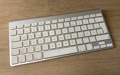 Apple Magic Keyboard A1314 deutsches  Layout / QWERTZ Bluetooth