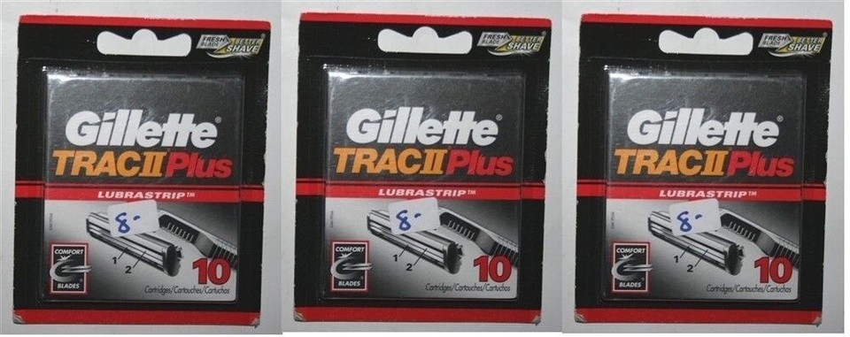 30 Gillette Trac II PLUS cartridges Blades Razor Handle Shaver Refills ...