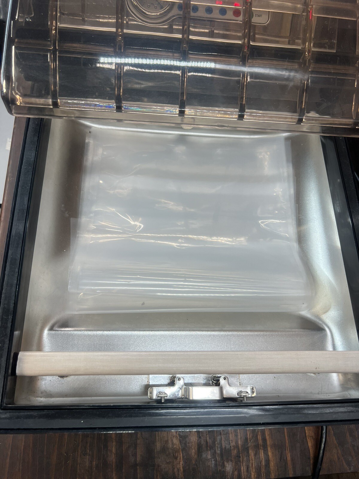 VacMaster VP112 Chamber Vacuum Sealer Professional Unit TESTED WORKS