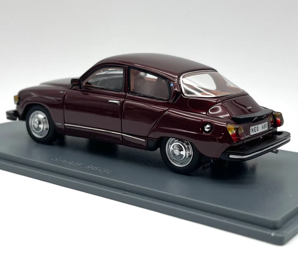 NEO 43680 Saab 96 GL Limousine in weinrot, extrem selten OVP 1:43 F2/02 - Bild 4 von 4