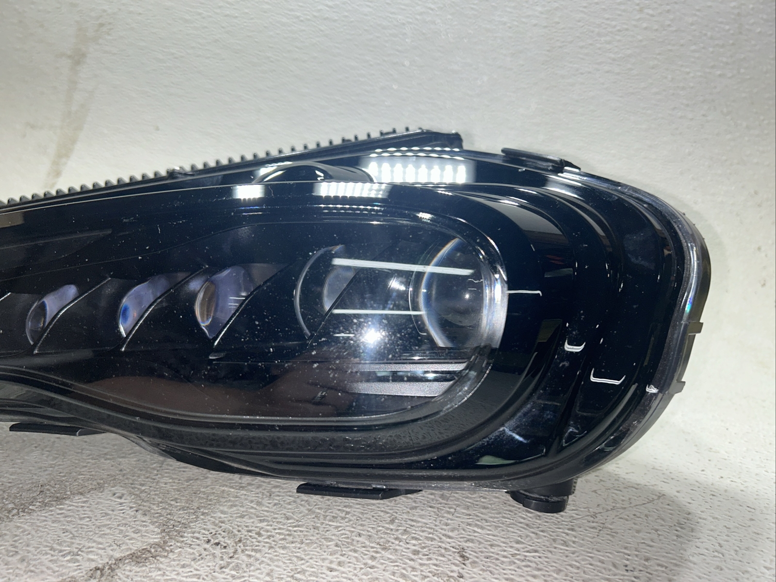 2023 McLaren Artura LH Headlight USED 14AD252CP