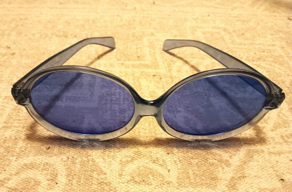 Gafas de sol redondas grandes azules retro vintage firmadas hechas en Italia mod años 60 Foto 4 de 4