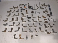 Gran Lote de 50+ Pies Prensatelas de Máquina de Coser Vintage/Industrial y Otras Piezas