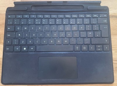 Microsoft Surface Pro Type Cover 1864 Schwarz UK Tastatur Getragen