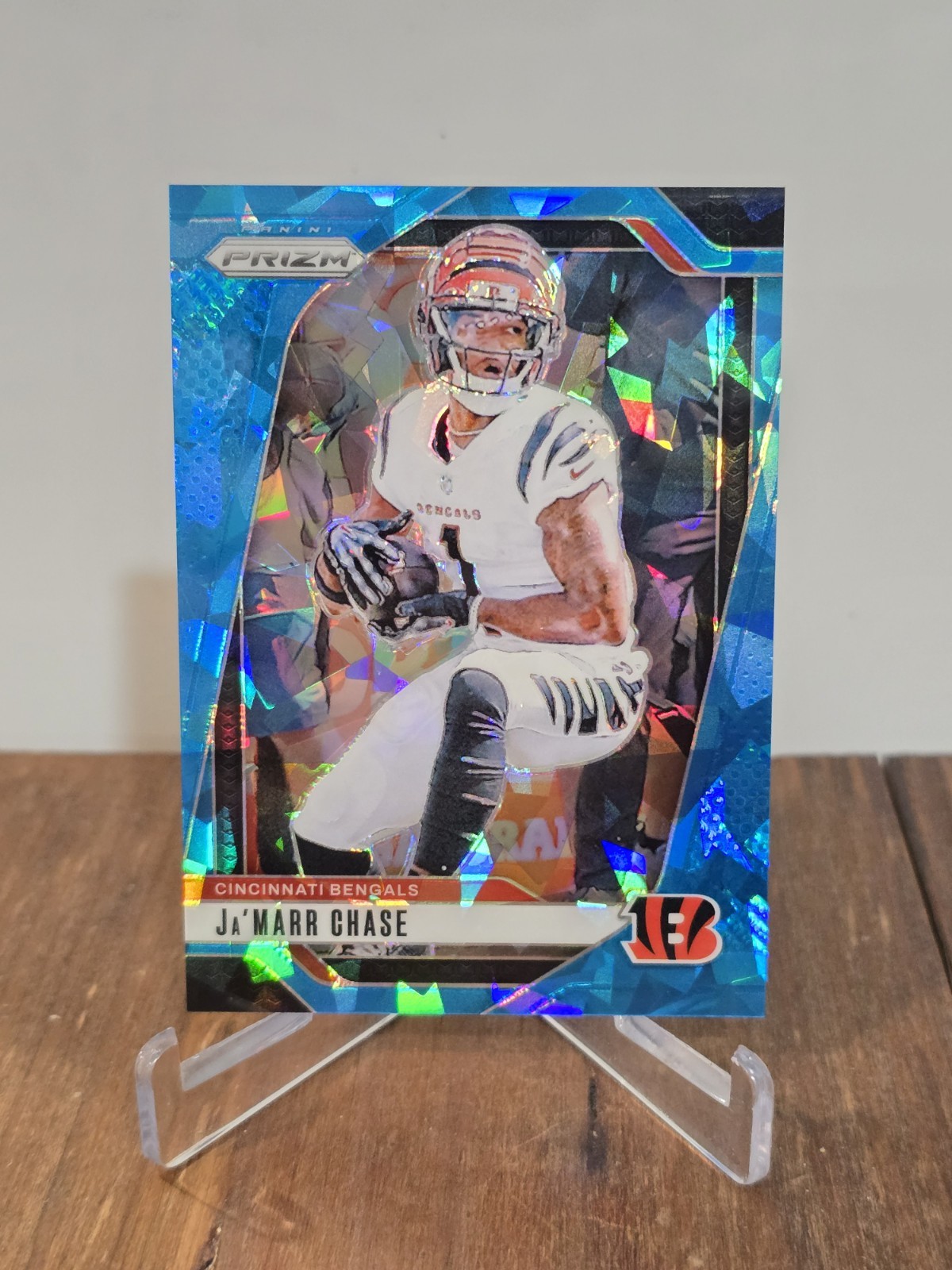 2024 Panini Prizm JaMarr Chase Blue Ice #17/99 Cincinnati Bengals
