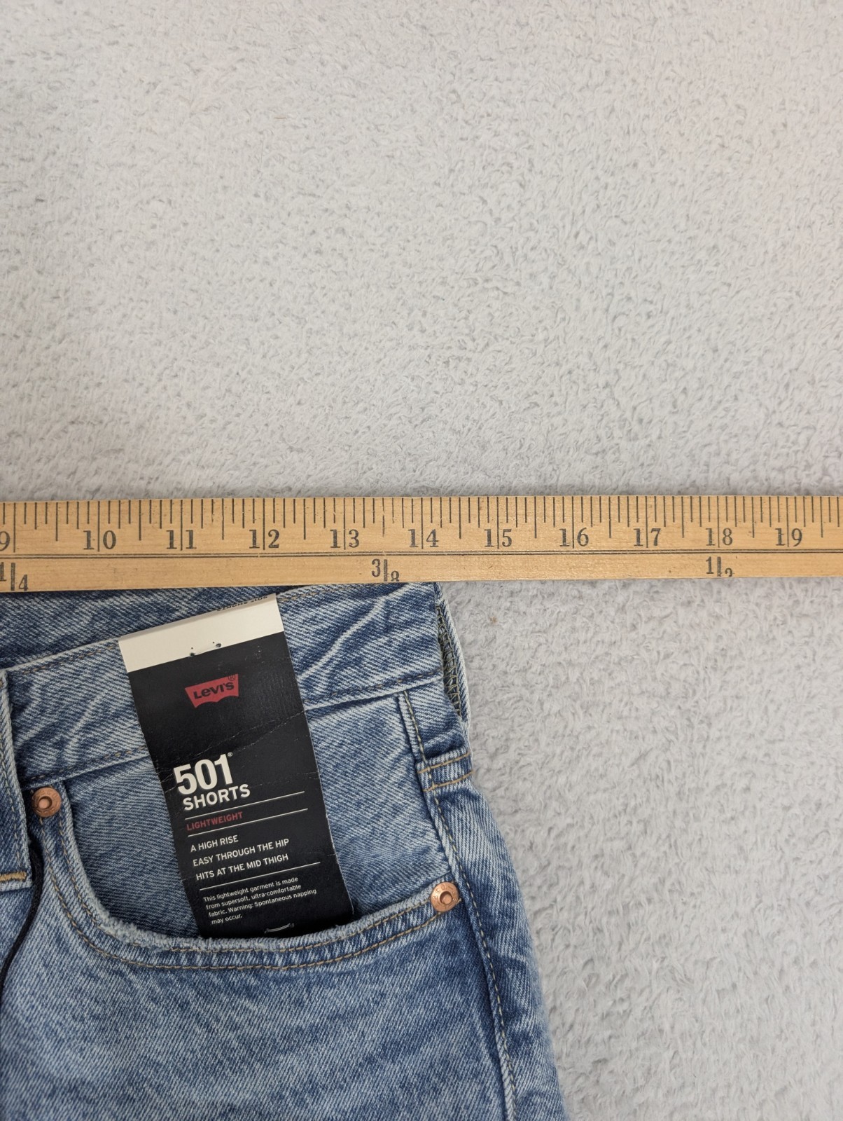 Levi's Women's 501 Original High-Rise Jean Shorts Size 27/Distressed/Lightweight thumbnail 6