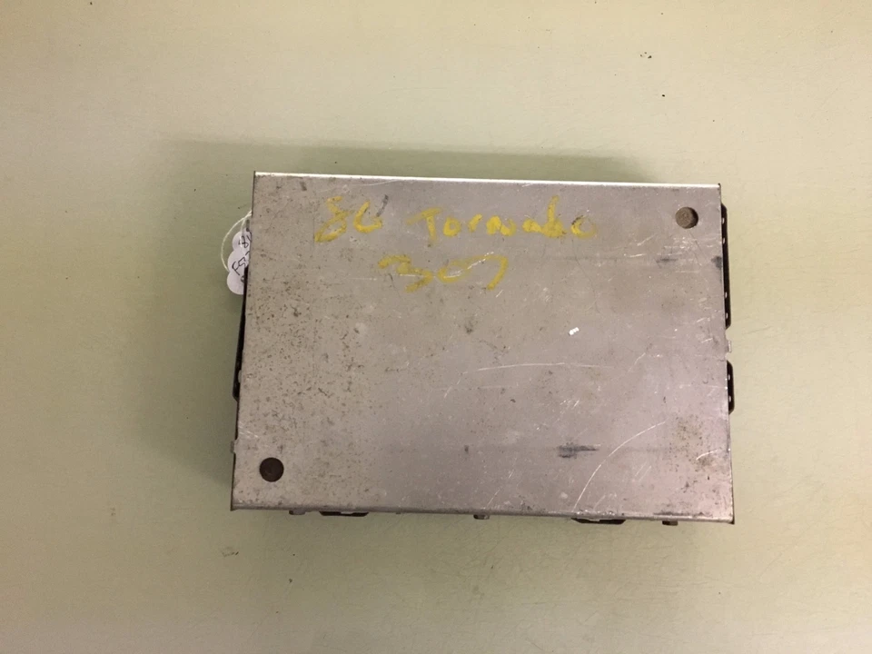 Pontiac J2000 1982 módulo de control informático motor 1,8 L ECU ECM 1225330 #3 Foto 2 de 3