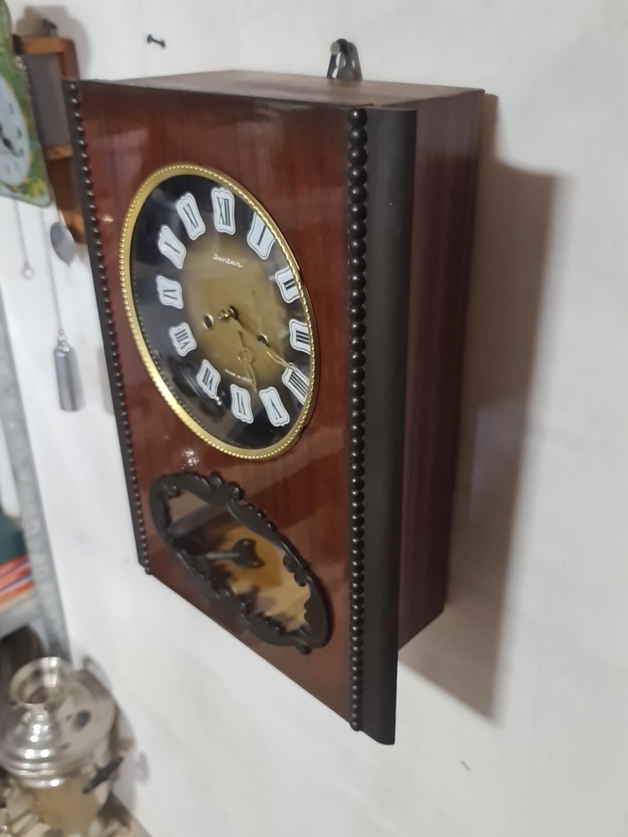 【希少】東欧アンティーク雑貨　ソビエト製置時計　Yantar ヤンタリ 希少】東欧アンティーク雑貨 ソビエト製置時計 Yantar ヤンタリ 希少