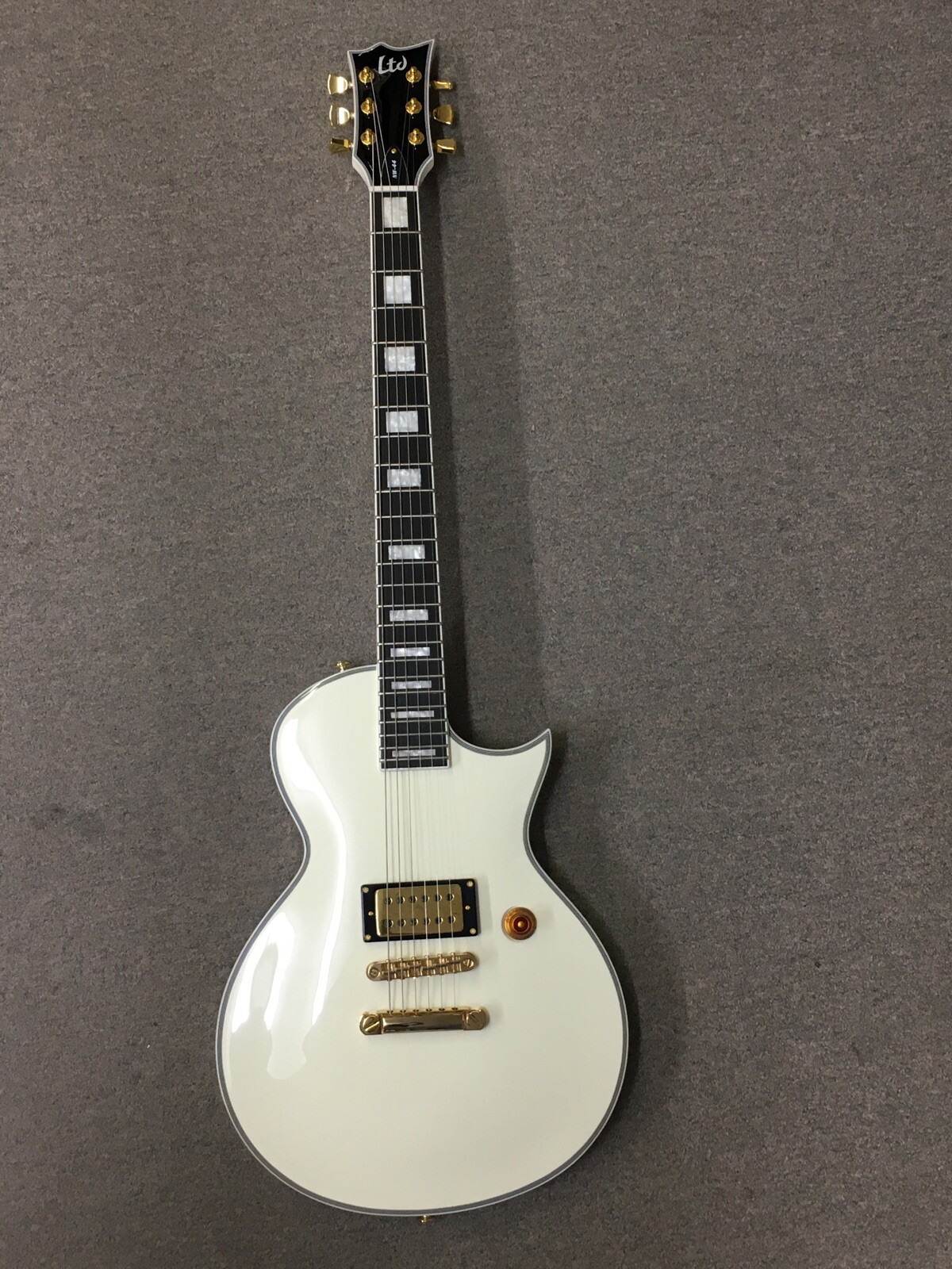 Neil Westfall Electric Guitar, image size:1200x1600