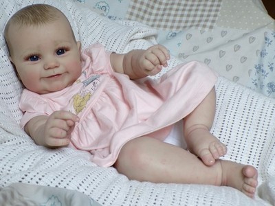Reborn Baby Mädchen Puppe ~ Maddie ~ bemalte Haare!!