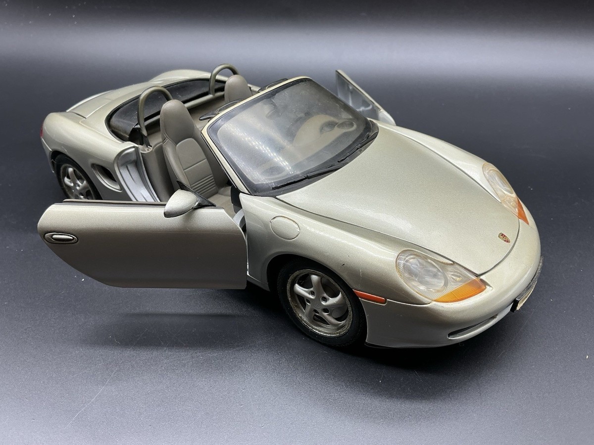 UT Models 1/18 - Porsche Boxster 986 - Silver - Diecast Model Car