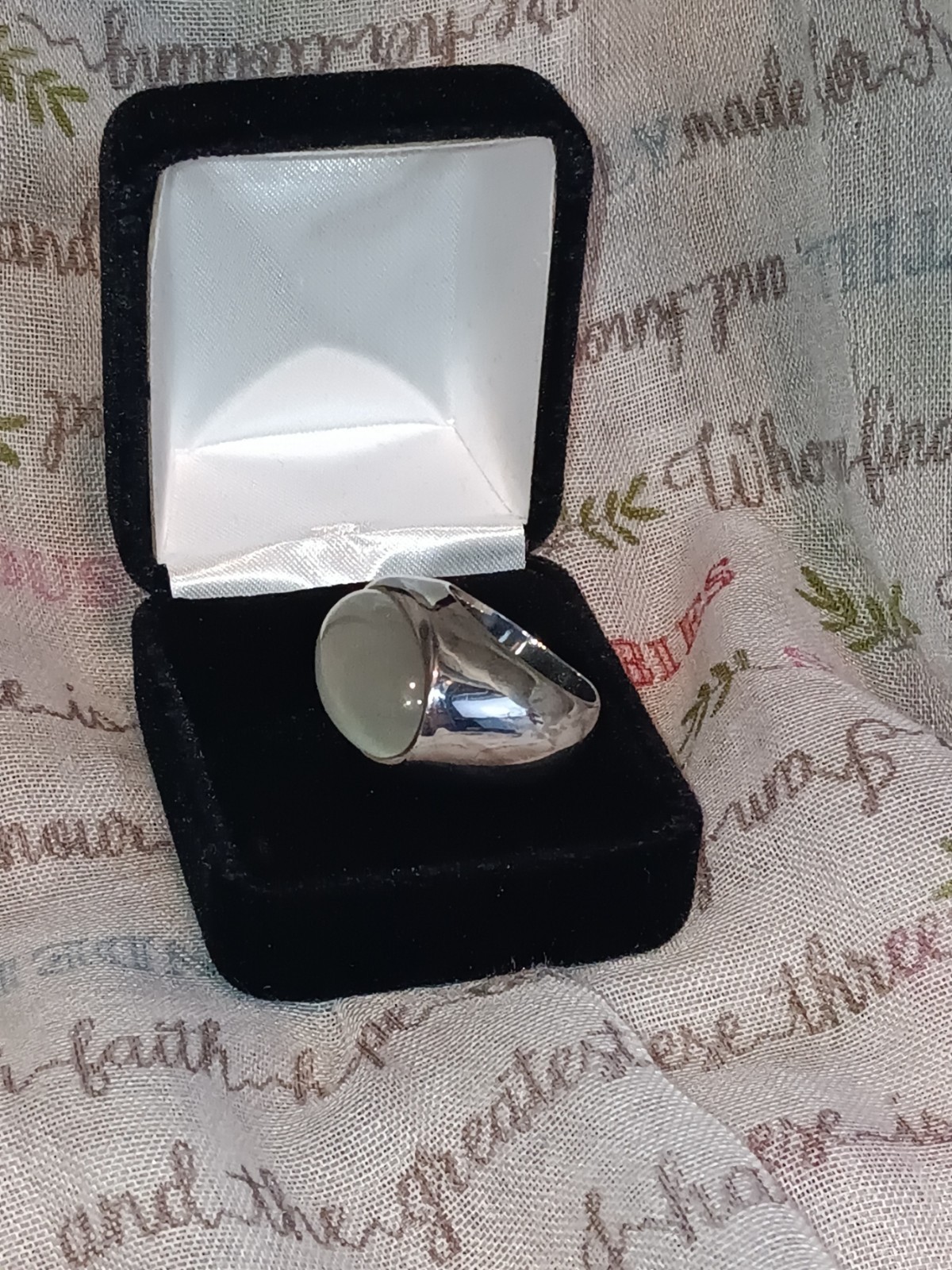 Large Oval Cabochon Moonstone Statement Ring in S… - image 2