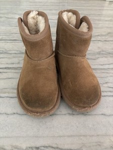 UGG Jona Toddler Girls Chestnut Suede Shearling Snap Boots 1118890T Size 8