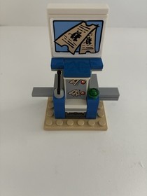 LEGO SPONGEBOB SQUARE PANTS  3830 - TICKET BOOTH & SIGN