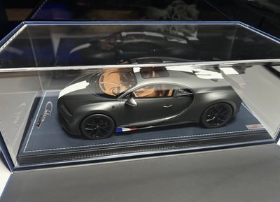 MR COLLECTION MODEL - 1:18 Scale Bugatti Chiron Sport ''Les Légendes du Ciel''