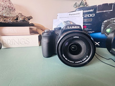 Panasonic LUMIX DMC-FZ200 camera