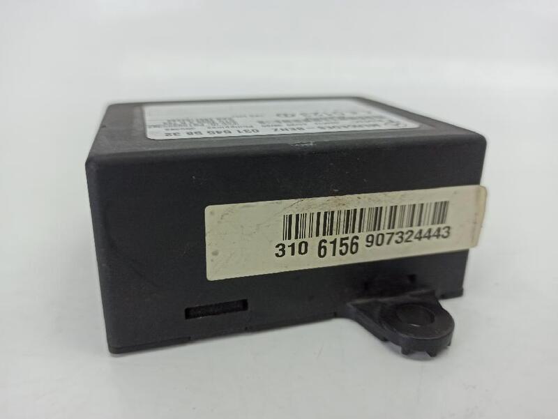 B66 MERCEDES VITO W638 Central Door Locking Module
