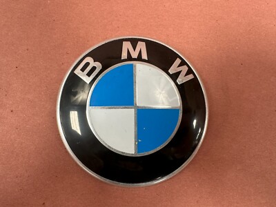 BMW E34 535I E88 E46 E24 E32 84 E83 E53 Front Hood Emblem Logo