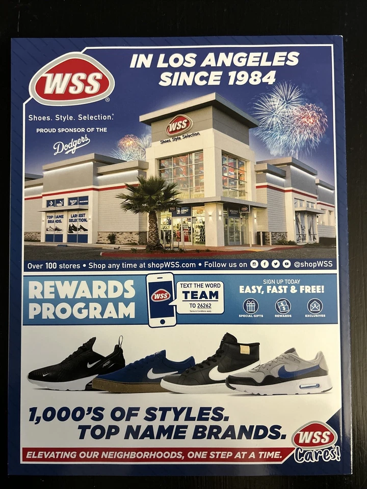 2022 LOS ANGELES DODGERS YEARBOOK JACKIE ROBINSON TRIBUTE VIN SCULLY! - Image 3 of 4