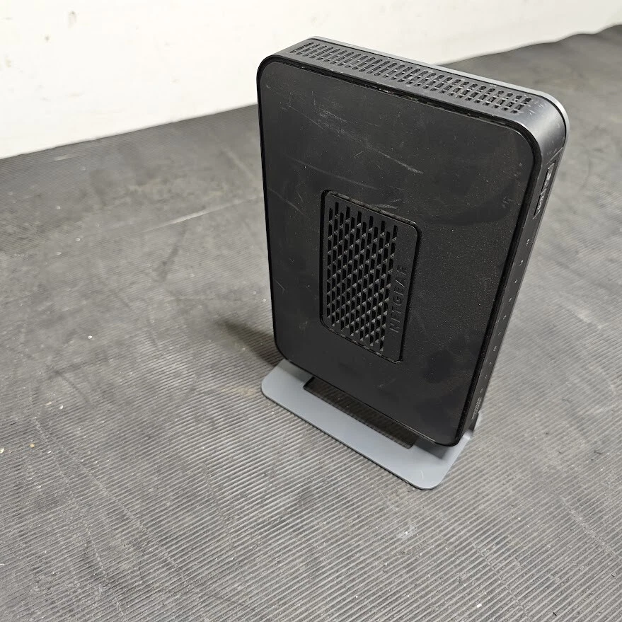 Netgear CG3000 Wireless Cable Voice Gateway - Used, No Accessories - Image 3 of 4