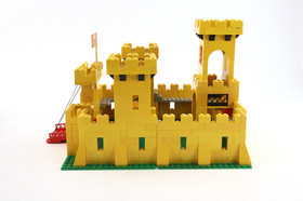 Vtg Lego 375 Yellow Castle W Box & Manual Missing Mini Figs & Horses