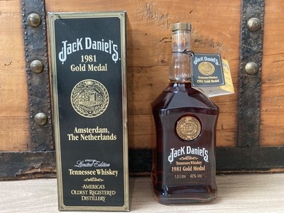jack daniels gold medal 1981 1 litre