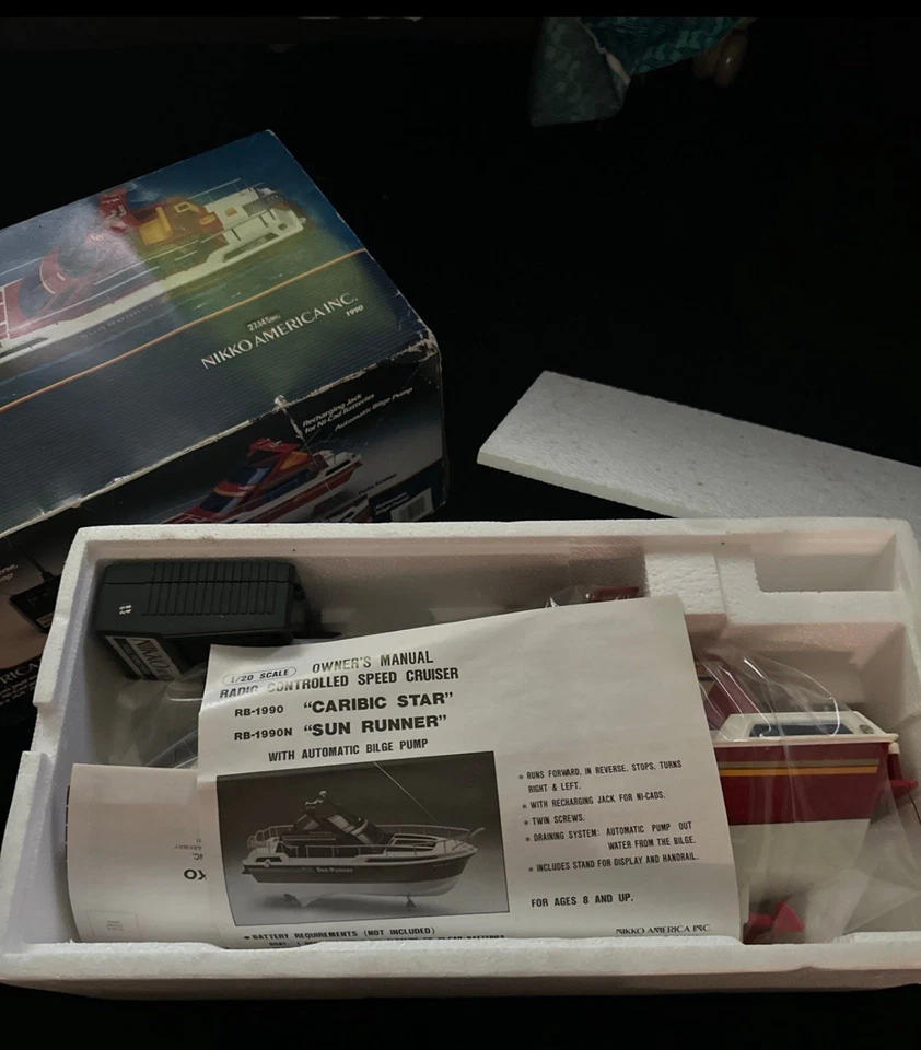 Vintage 1990 Nikko Radio Control Caribic Star RC Boat 1/20 Scale 27.145 MHz - Image 2 of 3