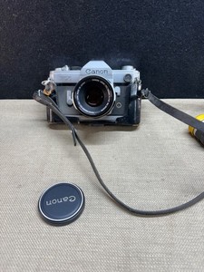 canon fx vintage camera with 50mm lens good condition read below
