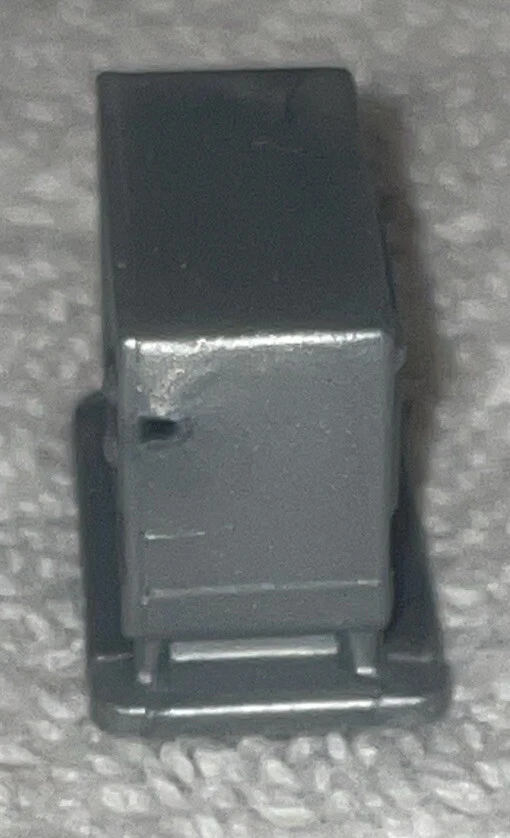 2019 Scene It? Simpsons TV Television Token Replacement Part Game Piece - Image 2 of 4