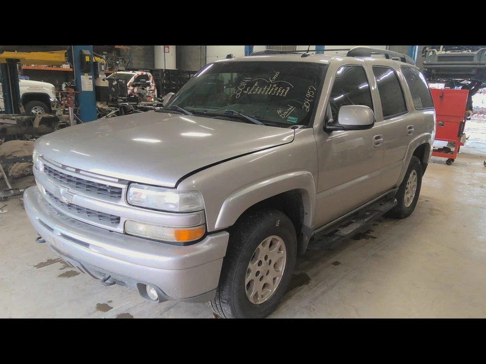 Used Front Drive Axle Shaft fits: 2004 Chevrolet Tahoe Front Axle classic style - Image 3 of 4
