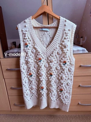 Zara Blogger Pullunder M 38 40 creme weiß Strick Blumen 🌹 Bommel Weste lang - Bild 1 von 4