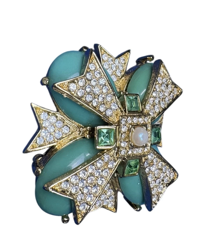 Joan Rivers Maltese Cross Brooch Green Rhinestone Gold Tone Estate Boxed - Image 4 of 4