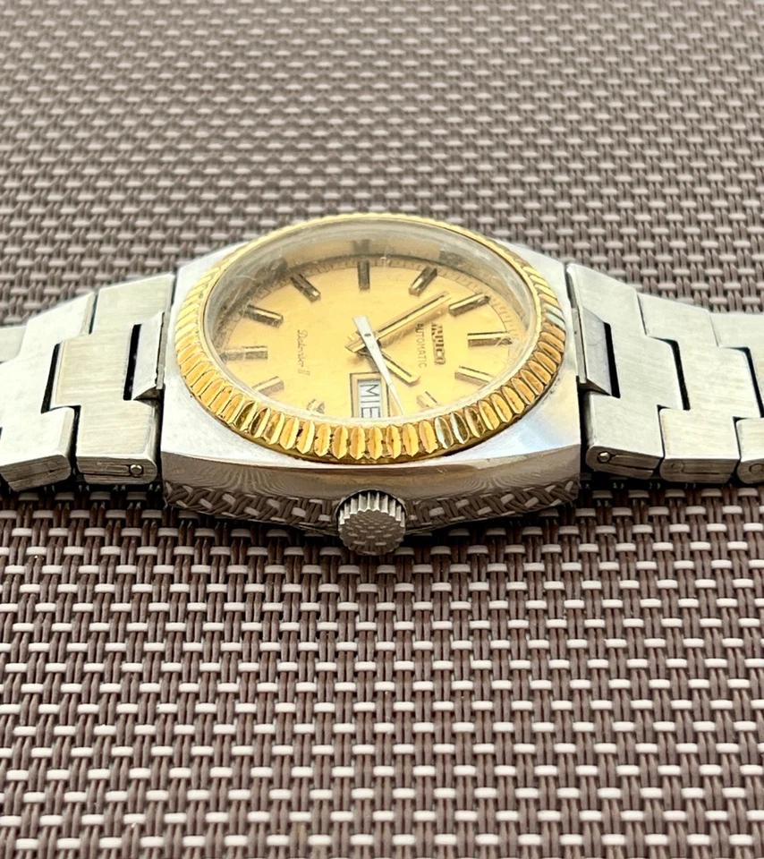 Reloj Automático Mulco Cal 2879 Datovisor 278-108 Para Hombre Esfera Dorada 25 Joyas Foto 4 de 4