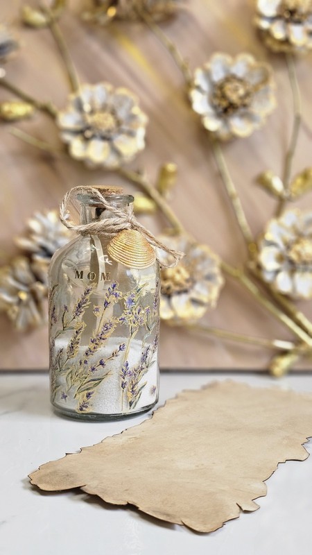 Lavender Memory Bottle — Glass Keepsake with "MOM" custom letter