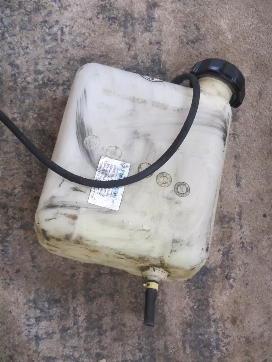 Craftsman lt2000 gas tank deals