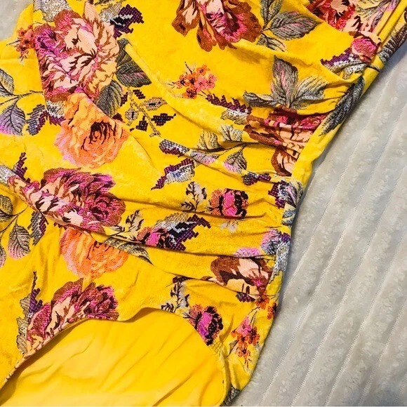Jantzen Tapestry Rose Surplice One-Piece Yellow Pink Floral Print Women’s 14 LRG - Image 2 of 4